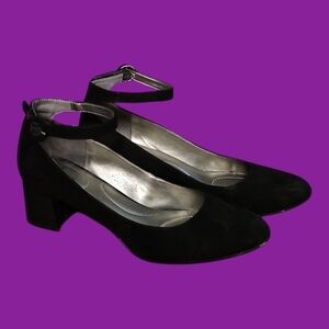 BANDALINO Odear Black Suede Platform Block Ankle Strap Holiday Heels 8.5